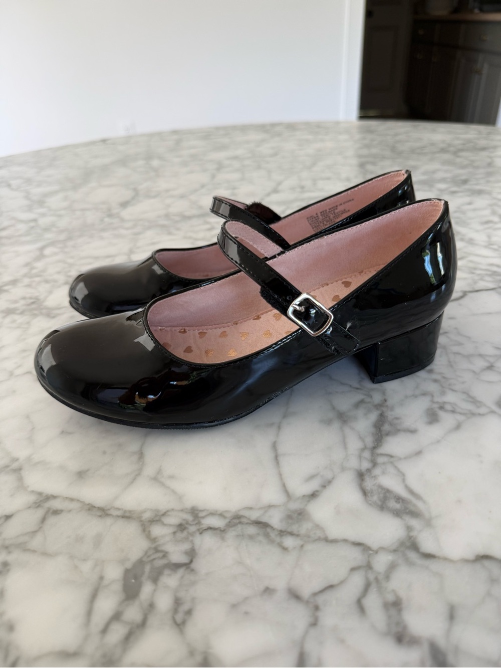 Girls Black Patent Mary Jane Heels with Strap - size 4